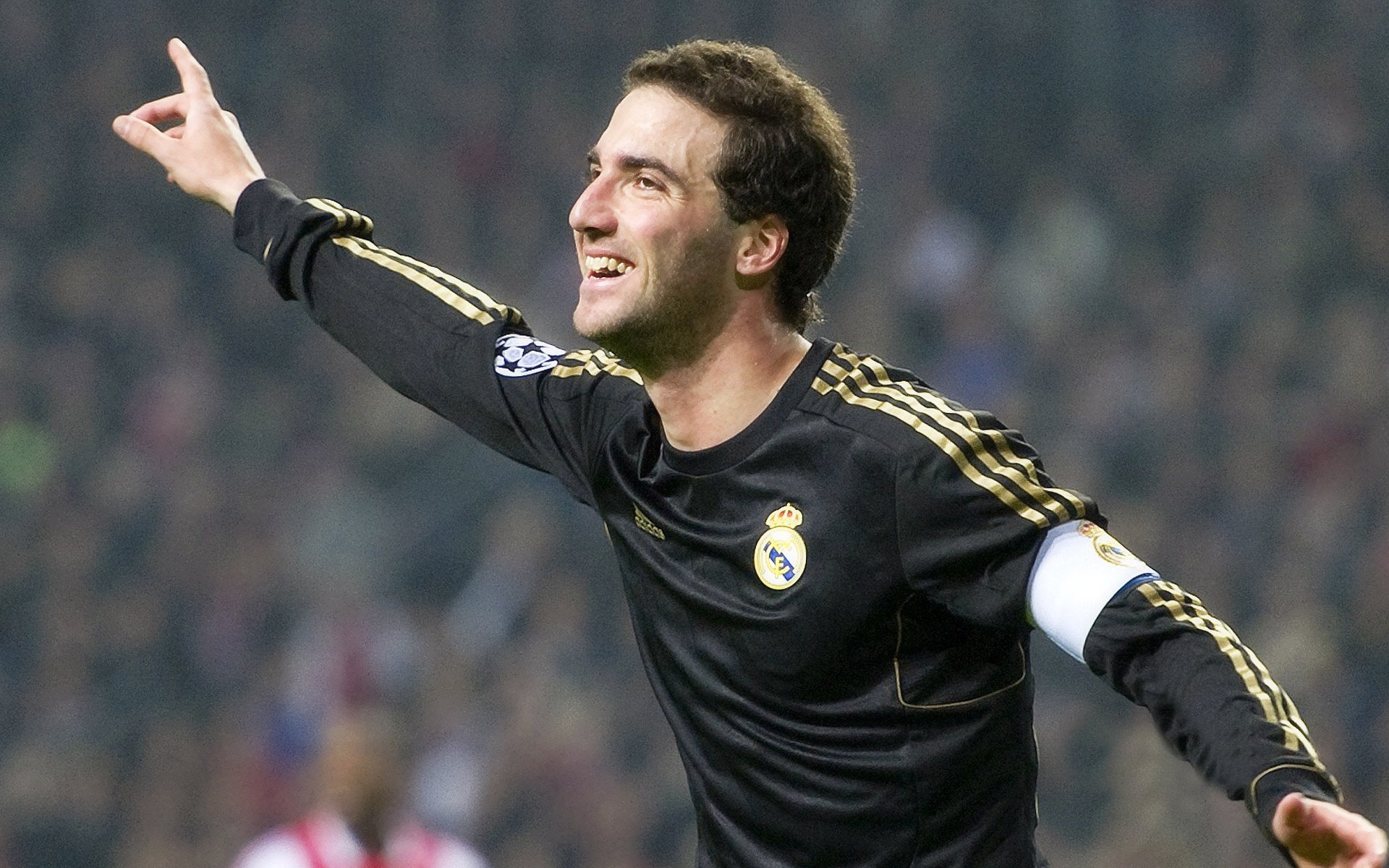 F1厂队对抗升级，技术走廊血雨腥风